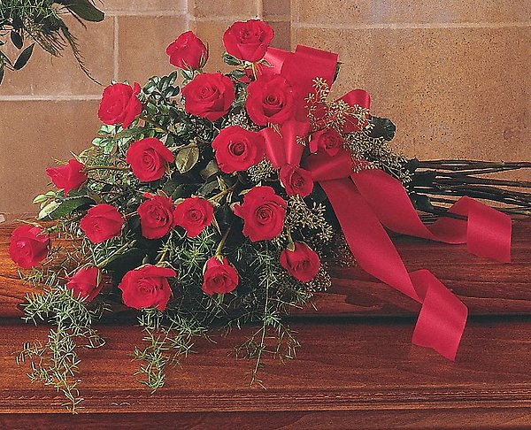 Red Rose Tribute Casket Spray</div