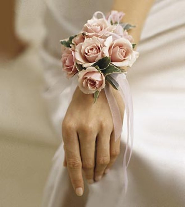 The FTD Pure Grace Wrist Corsage