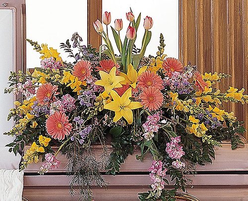 Blooming Glory Casket Spray</div